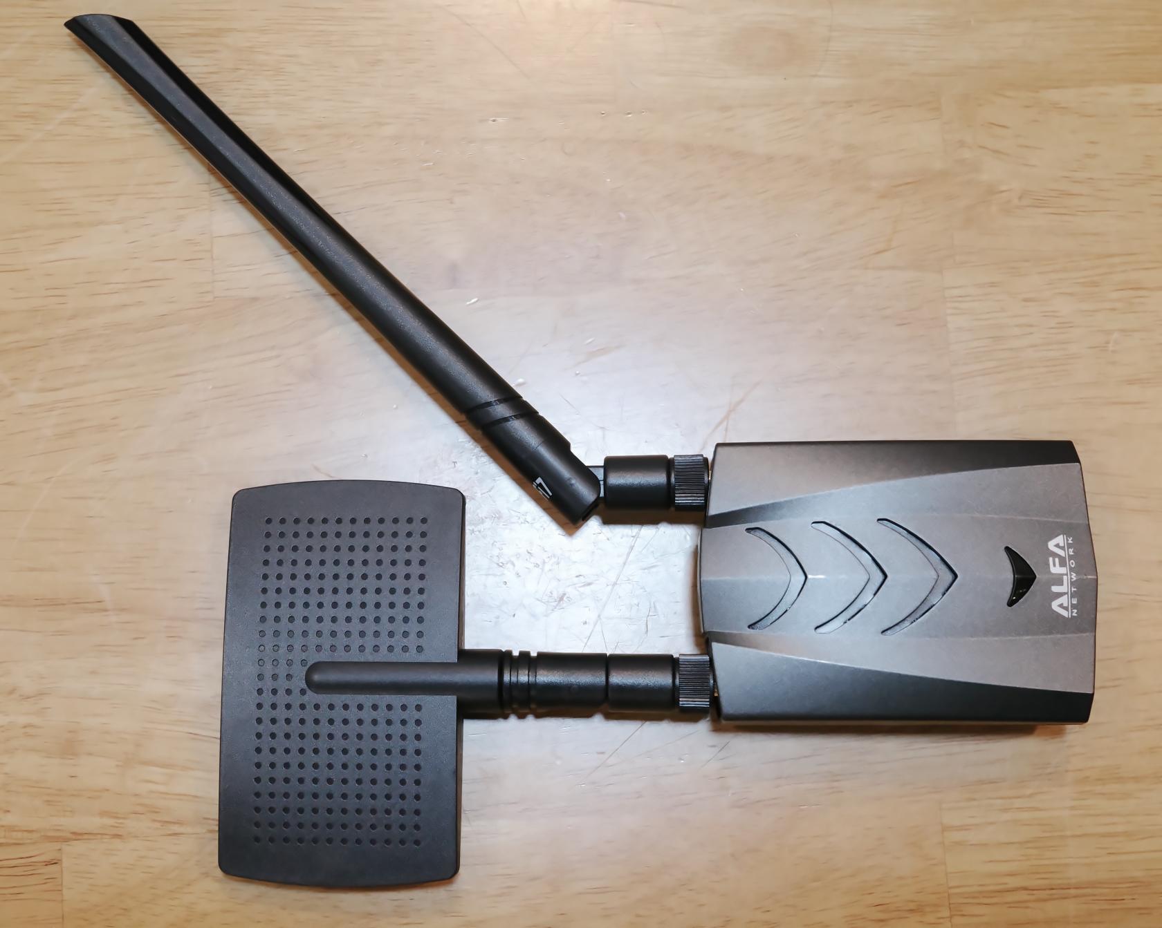 AWUS036AXML 2.JPG